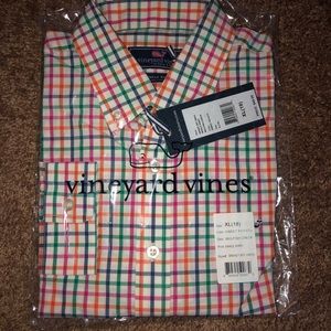 vineyard vines button down dress shirt